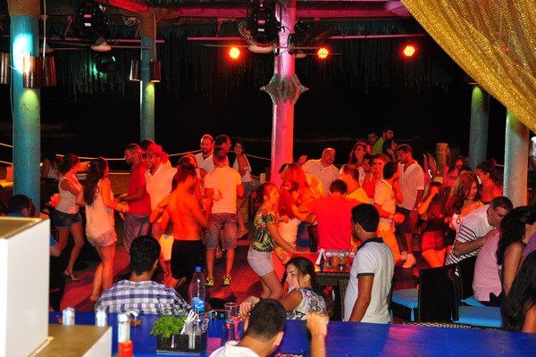 Saturday Night Fever At Edde Sands